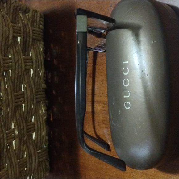 Authentic Gucci Eyeglass frames - Picture 4 of 16